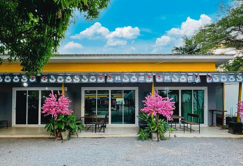 Номер Deluxe Кровать Кинг, The Toy Hoteru Resort Rayong