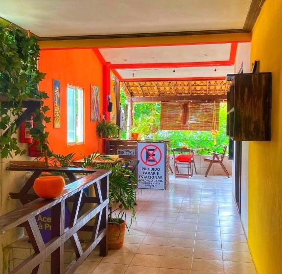 Quarto Quádruplo Estandar, La Casita Hostel Praia Do Forte Bahia