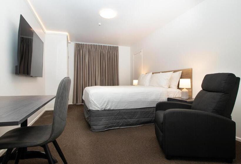 Номер Deluxe, The Haven Newmarket Suites