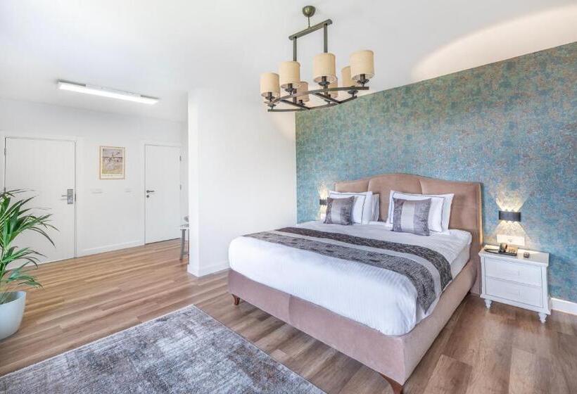 סוויטת ג'וניור נוף לים, Hillora Hotel Buyukada