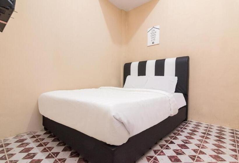 Номер Deluxe, Oyo Life 2583 Kost Anggun