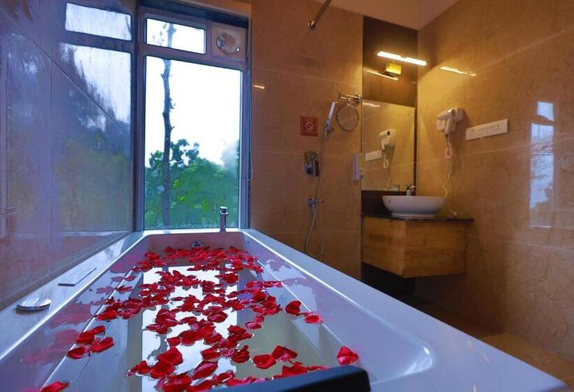 高级大房间, Silent Brook Resort   Coorg