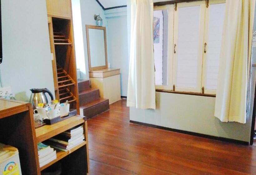 패밀리 스위트, Thanicha Resort Amphawa