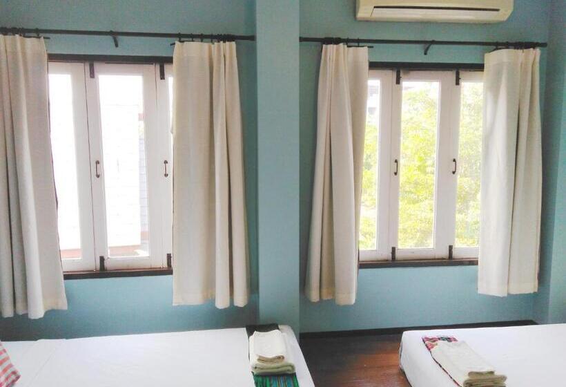 패밀리 스위트, Thanicha Resort Amphawa