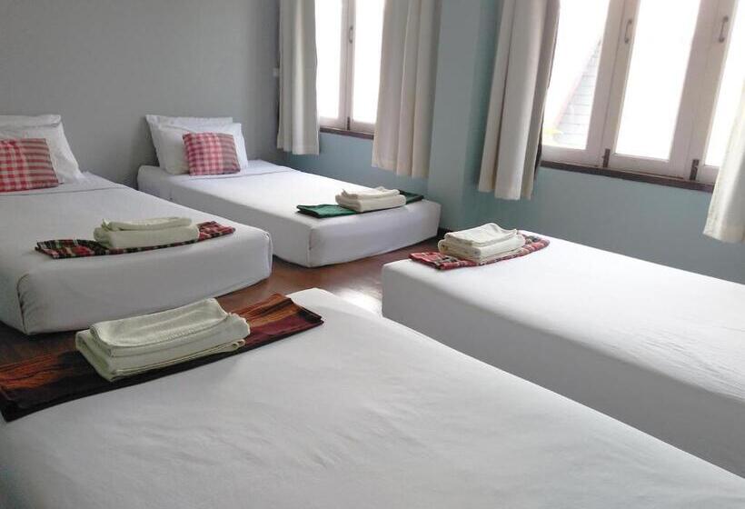 패밀리 스위트, Thanicha Resort Amphawa