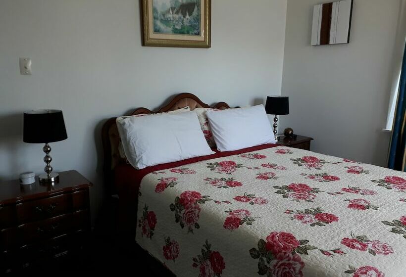 Номер Стандарт Совместная Ванная, Airport Silver Fern Accommodation