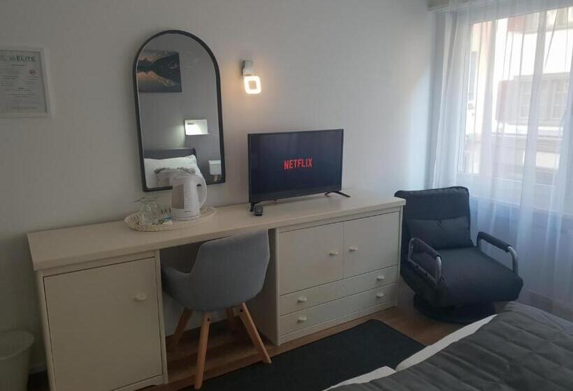 Номер Deluxe, Elite