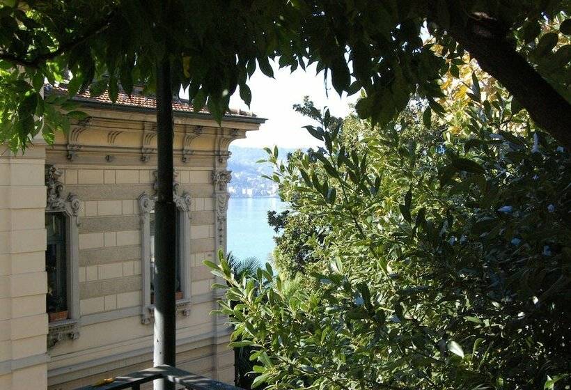 Номер Стандарт с Балконом, Firenze Lugano