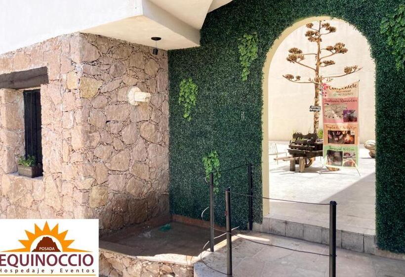 اتاق لوکس با تخت بزرگ, Posada Equinoccio