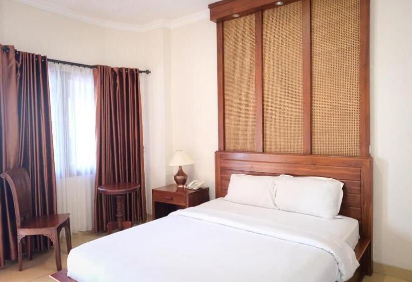 Номер Deluxe, The Garden Suites New