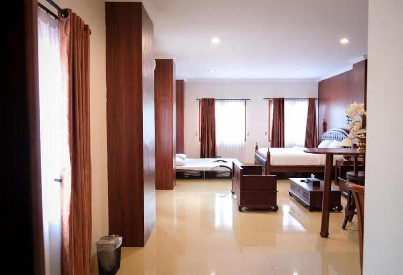 Семейный Номер Superior, The Garden Suites New