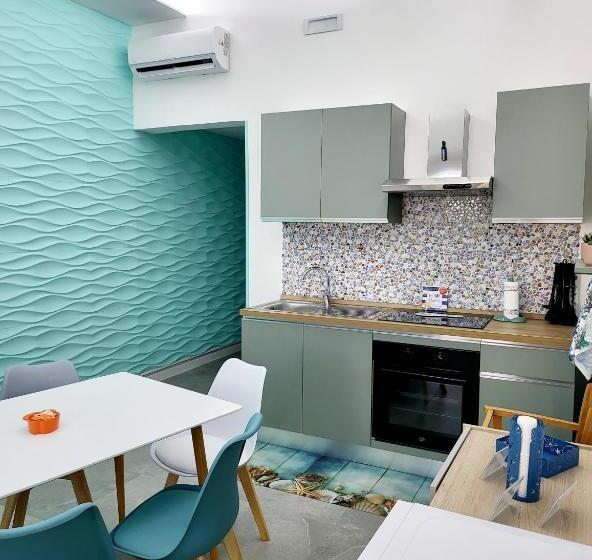 اتاق سوپریور خانوادگی, Aquamarina Rooms