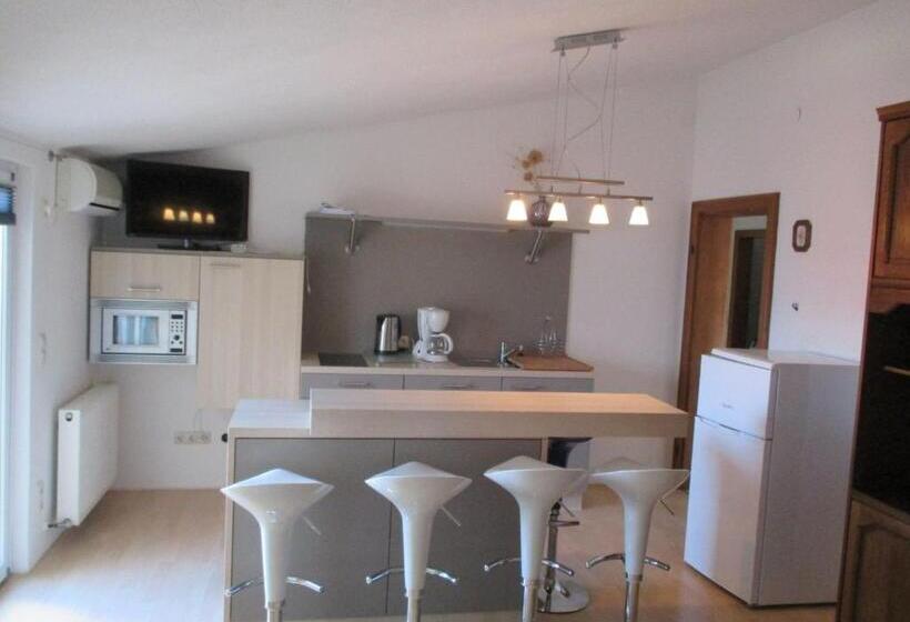 Номер Стандарт с Балконом, Guest House Villa Daniel