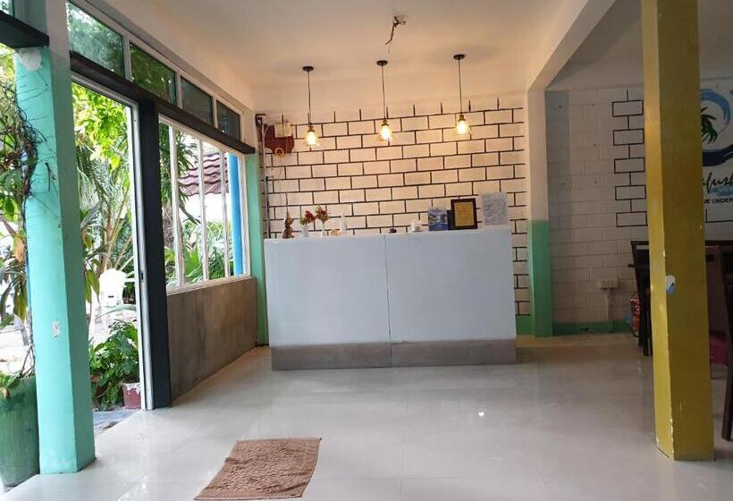 اتاق راحتی سه تخته, Maafushi View