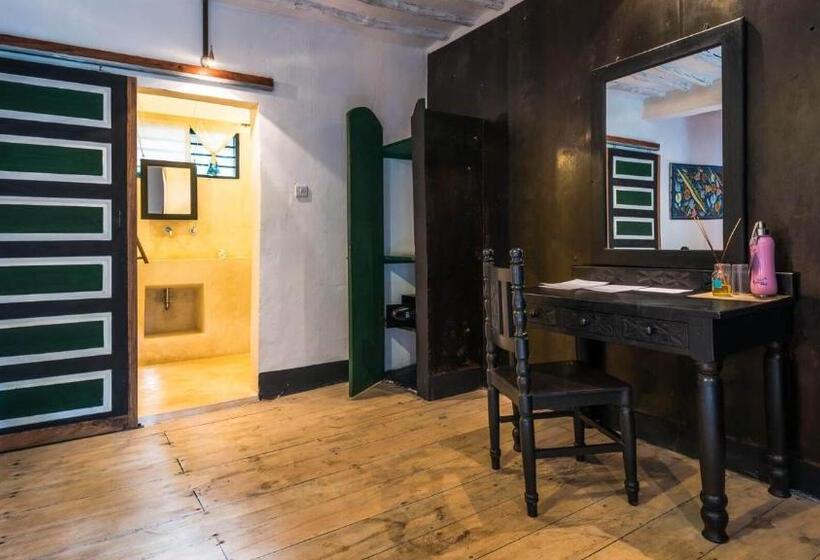 스탠다드 방갈로, Paje By Night Bungalows