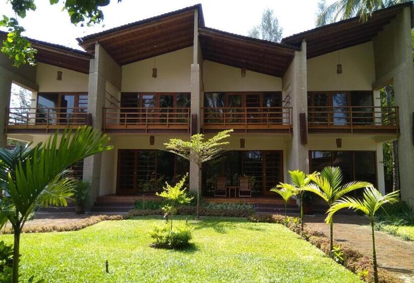 اتاق لوکس با چشم‌انداز باغ, Pleasant View Resort