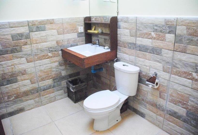 اتاق لوکس با چشم‌انداز دریا, Pleasant View Resort
