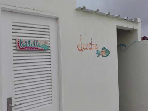 اتاق استاندارد یک تخته با سرویس بهداشتی مشترک, Simabo's Backpackers' Hostel