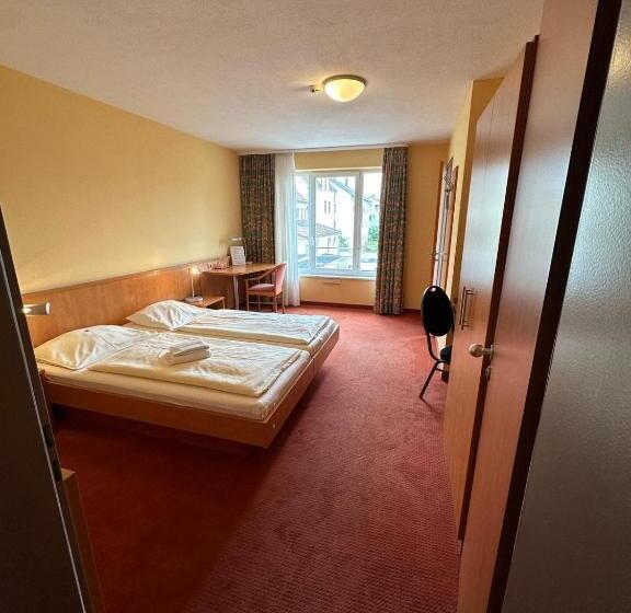 Номер Стандарт, Gasthaus   Hotel Neue Post