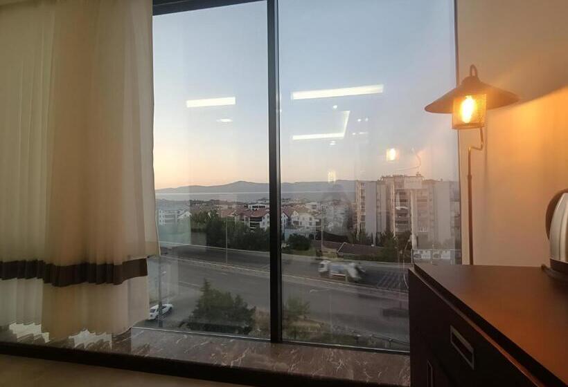 Номер Стандарт, Visse