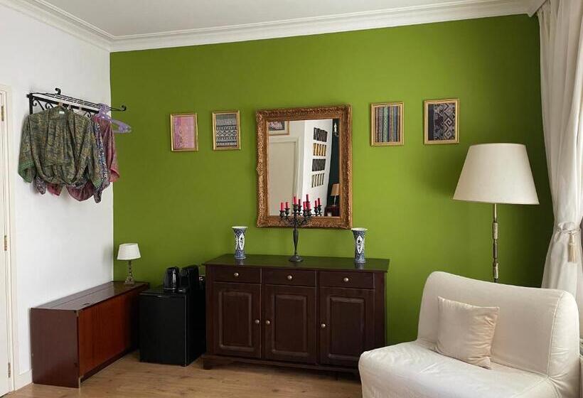 Quarto Deluxe com Sacada, Comfortable Stylish Room In City Centre Of The Hague