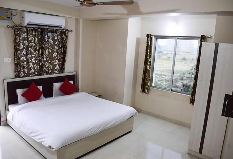 Номер Deluxe, Grand Resort Puri   Swimming Pool And Garden, Near Sea Beach And Temple Fully Air Conditioned