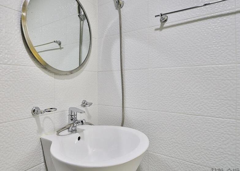 اتاق استاندارد, Ekonomy Hotel Nampo
