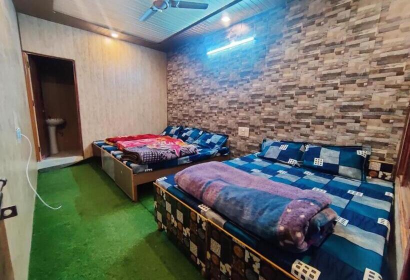 패밀리 룸, Narayan Valley Resort