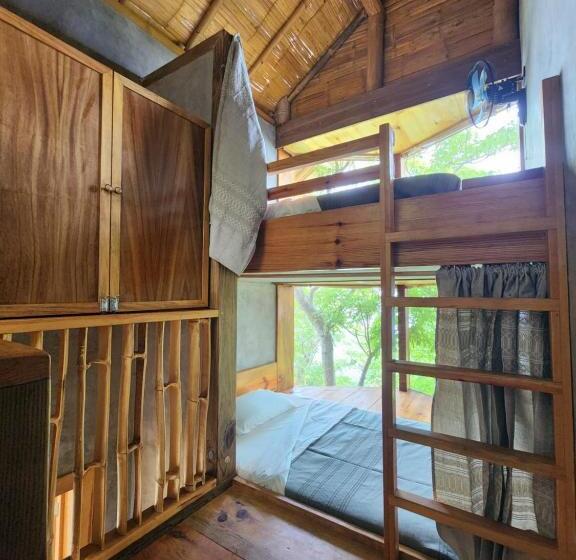 Triple Room Sea View, Rianda Hostal