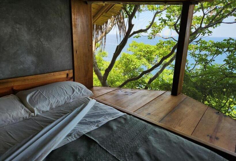 Triple Room Sea View, Rianda Hostal