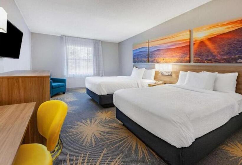 Номер Стандарт, Days Inn I81 Double Bed Room