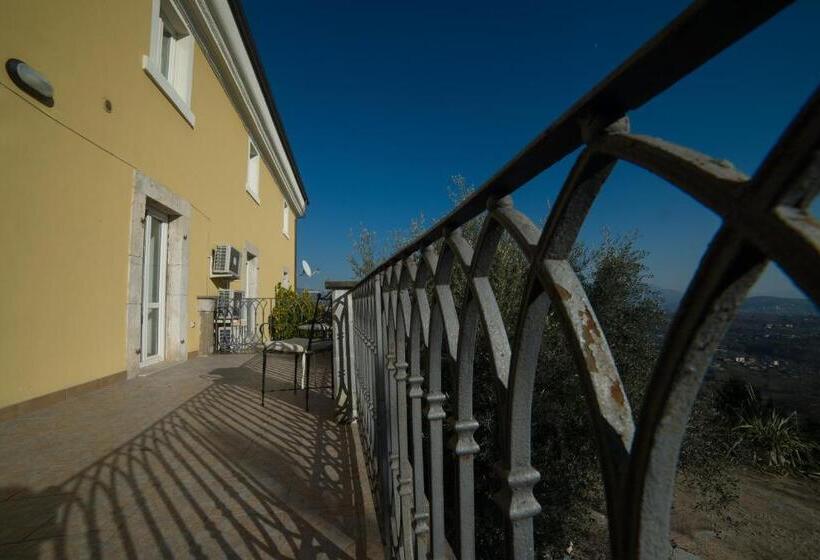 Семейный Номер, Residenza Lucio Alfio