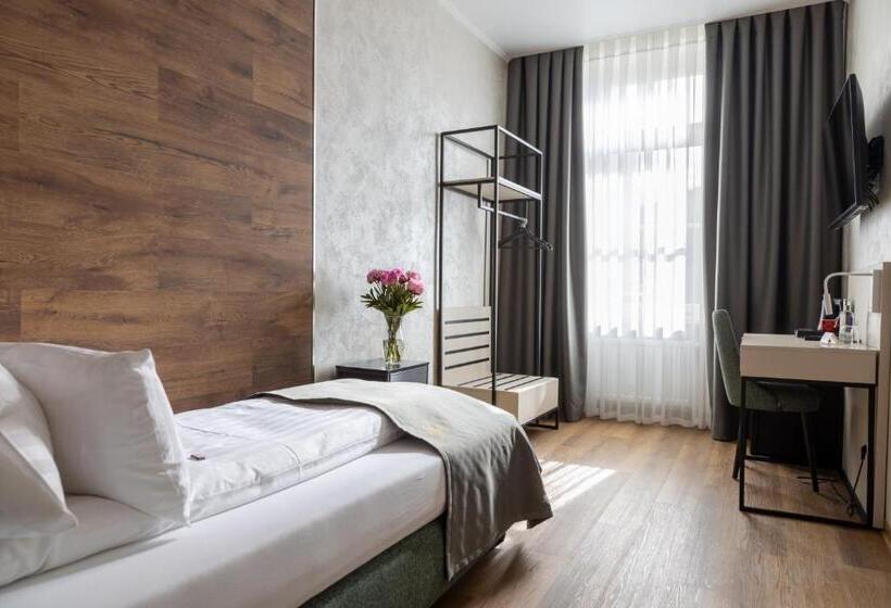 Одноместный Номер Вид на Сад, Boutique Hotel Weisses Haus Art