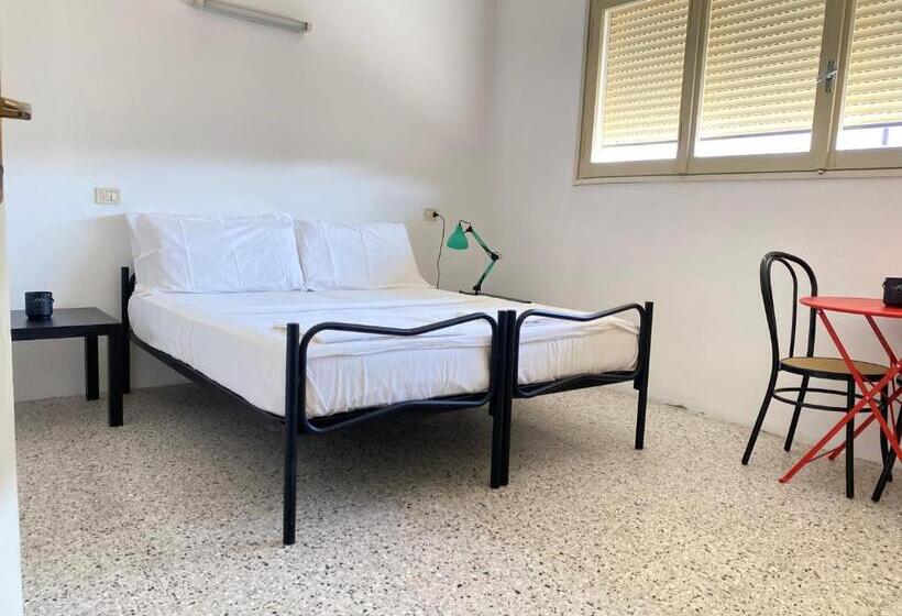 Номер Стандарт, Meet Hostel Cervia
