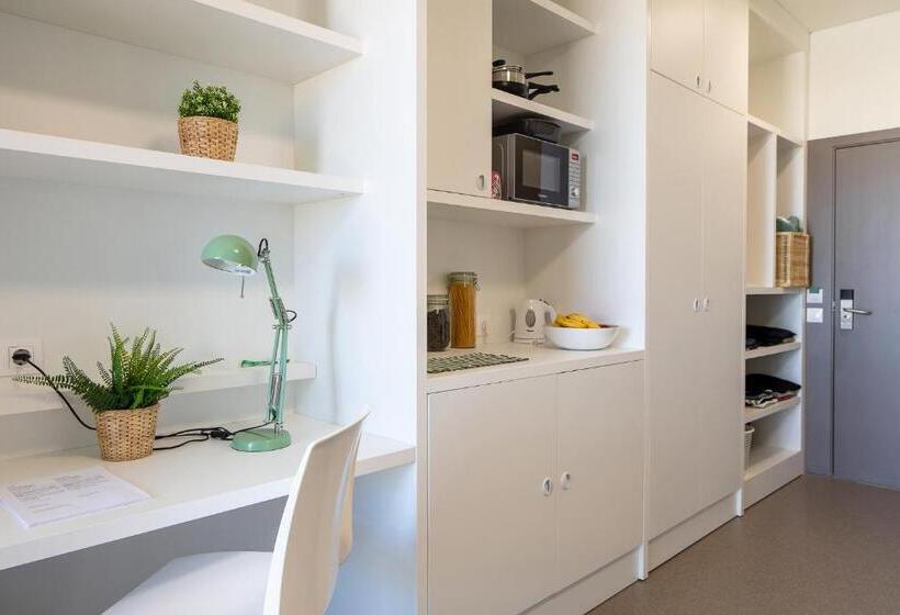 Студия Стандарт, Milestone Carcavelos Nova