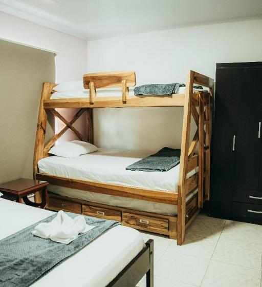 Семейный Номер, Casa Hotel Hostal Del Cafe