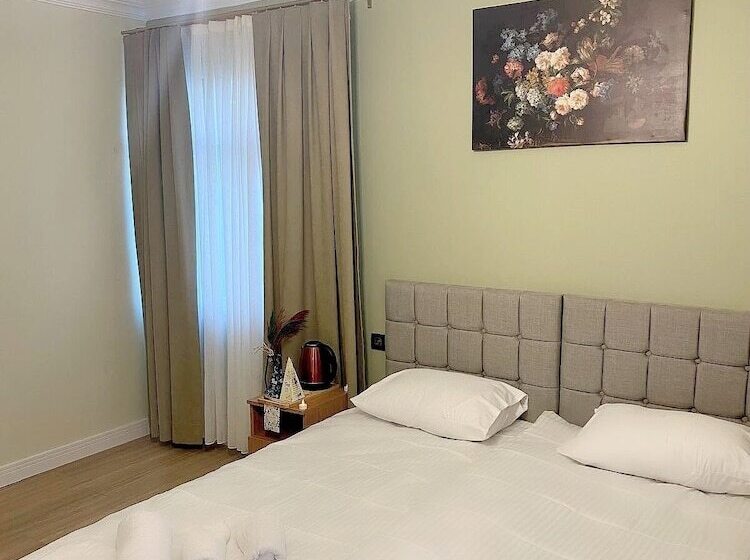 Номер Стандарт, Zelle Airport Boutique