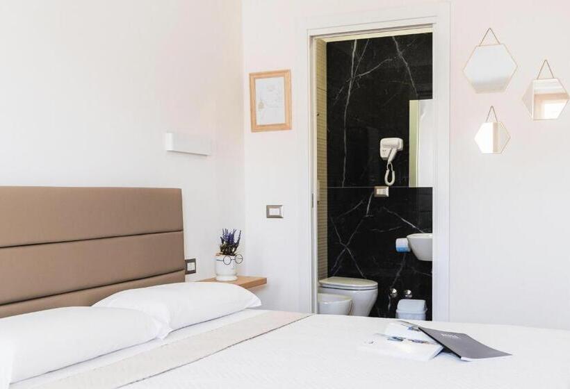Номер Deluxe, Art Boutique Rooms