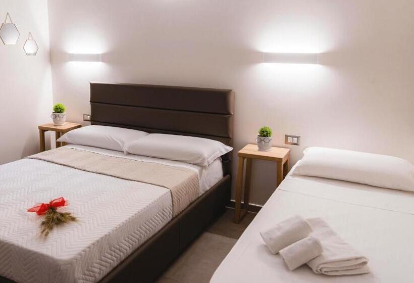 Трехместный Номер Deluxe, Art Boutique Rooms