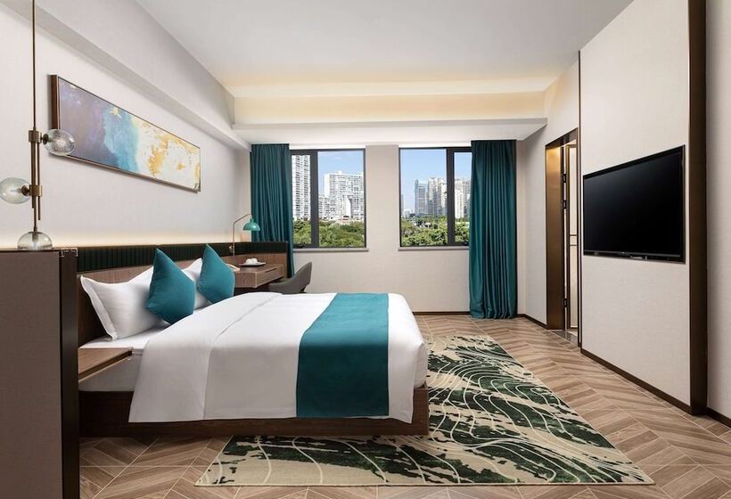 Номер Deluxe Вид на Город, Days Inn By Wyndham Hainan Sanya Bay