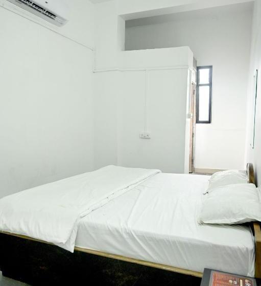 豪华房间, Ghate Rooms