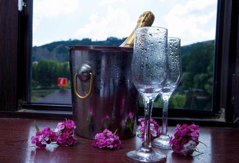 Трехместный Номер Классика, Jermuk Verona Resort