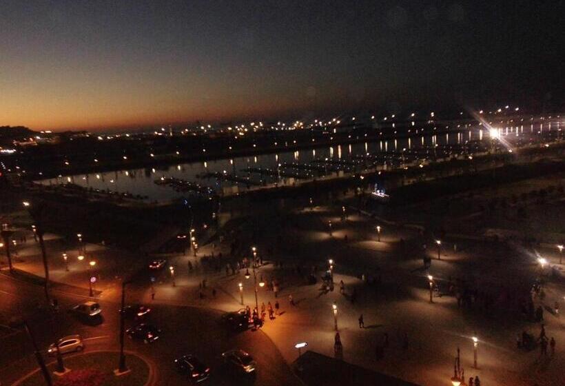 اتاق سه نفره سوپریور با چشم‌انداز دریا, Miramar