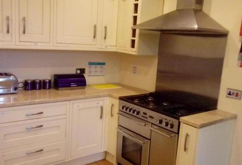Quarto Estandar, Carer 4 You Residential Home