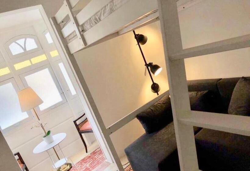 استودیوی استاندارد, Stylish Accommodation In Sliema Exiles
