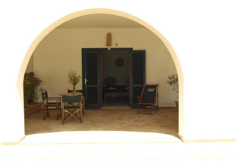 اتاق لوکس, Villa Sangineto Resort