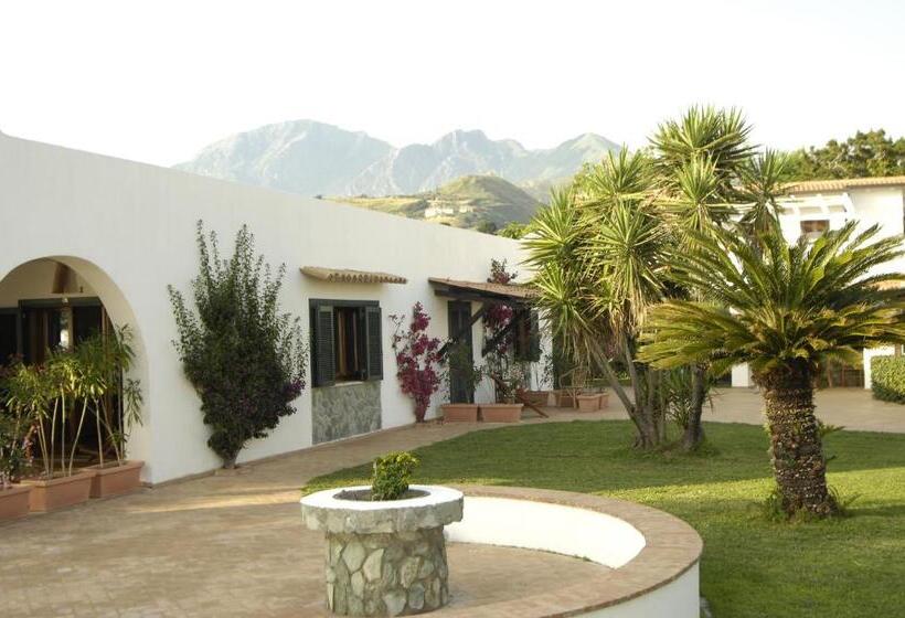 اتاق استاندارد چهار تخته, Villa Sangineto Resort