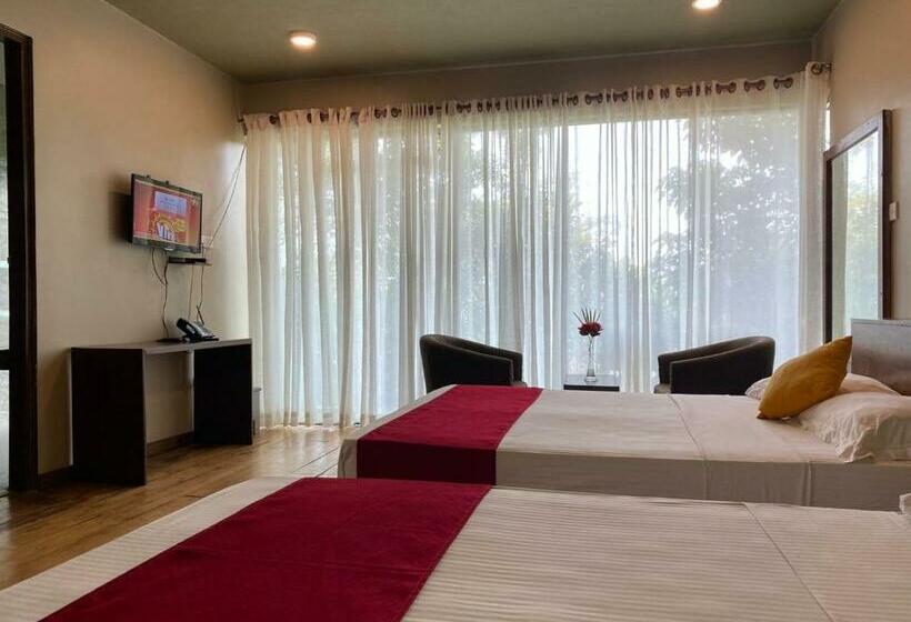 اتاق لوکس, Bogala Village Eco Resort