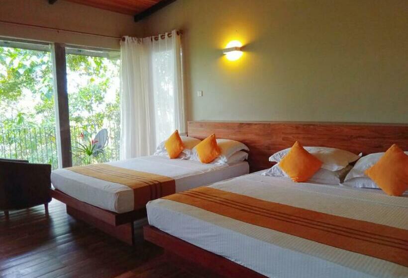 اتاق لوکس, Bogala Village Eco Resort