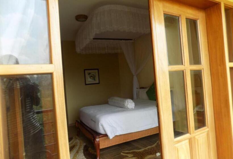 Deluxe Room, Fort Fun City